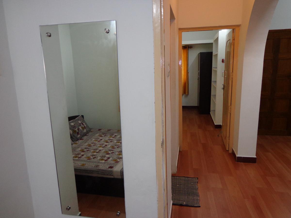 Remisha Service Apartments Chennai Bilik gambar